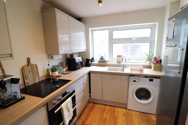 18, Berkeley Close, Hertfordshire photo 5