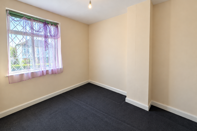 411, Coventry photo 5