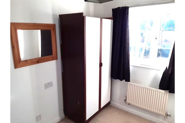 Flat for sale in Wayfarers Way, Manchester