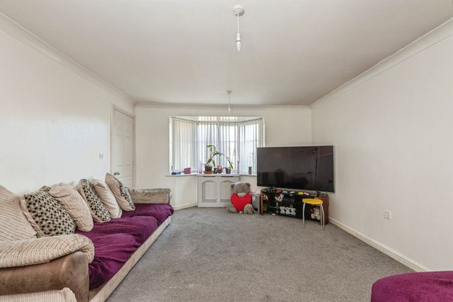 1, Beanland Gardens, Bradford photo 3