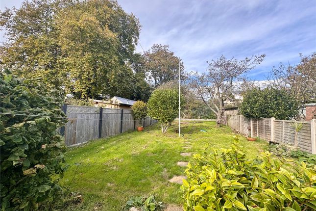 14, Grove Avenue, Hampshire photo 4