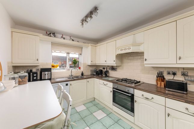 8, Stapleford Close, Tyne and Wear photo 2