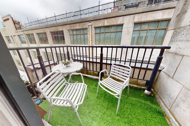 Apartment 707, The Birchin, 1 Joiner Street, Manchester photo 3