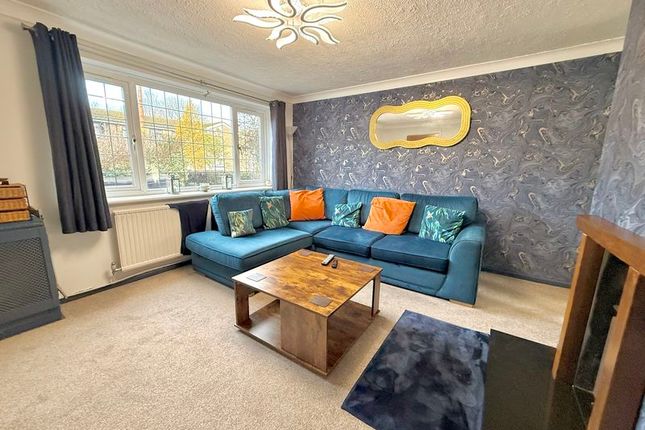 29, Luton Road, Caddington photo 2