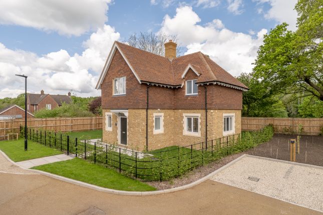 Thumbnail Detached house for sale in Oakley Gardens, Redhill