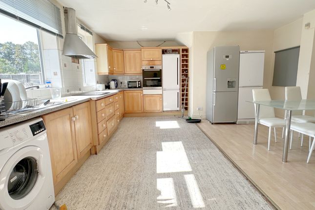 203, Wollaton Road, Wollaton photo 5