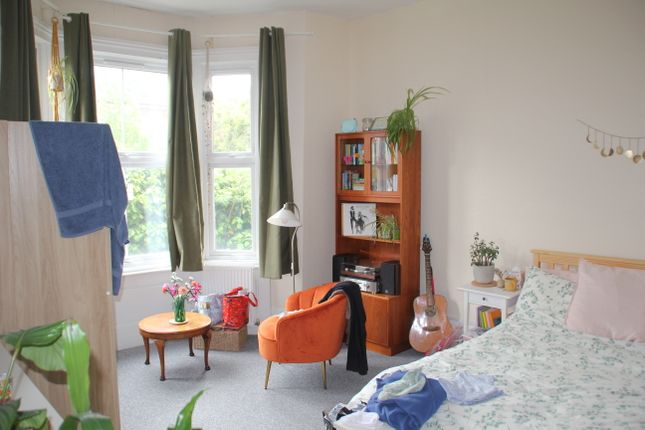 92, Lewin Road, London photo 2