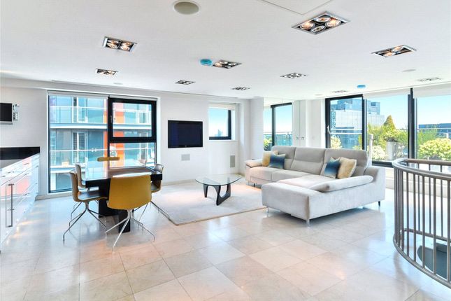 Thumbnail Flat to rent in 41 Millharbour, Canary Wharf, London