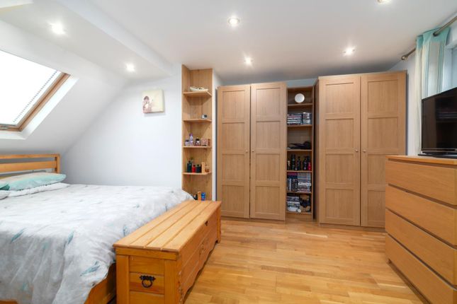 Terraced house for sale in Compton Crescent, London