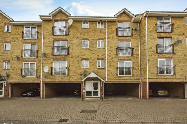 Thumbnail Flat for sale in Coal Court, Grays