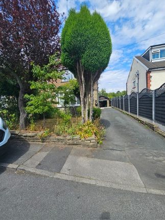 16, Highfield Crescent, Bradford photo 2