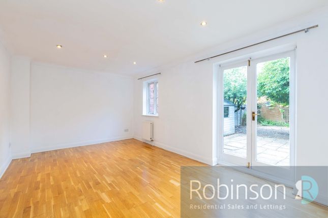 32 Lancastria Mews, Maidenhead photo 4