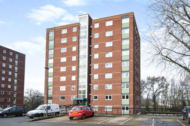 Thumbnail Flat for sale in Porchester Mead, Beckenham