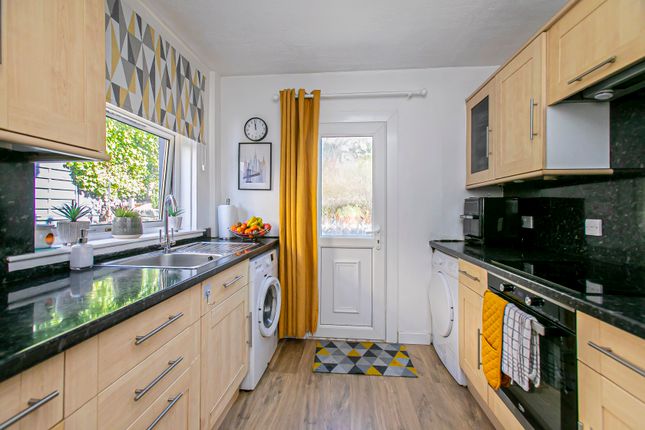 58, Linburn Grove, Dunfermline photo 4