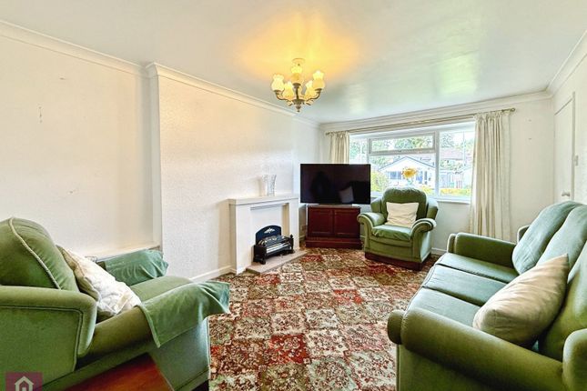 33, Redesmere Close, Altrincham photo 3