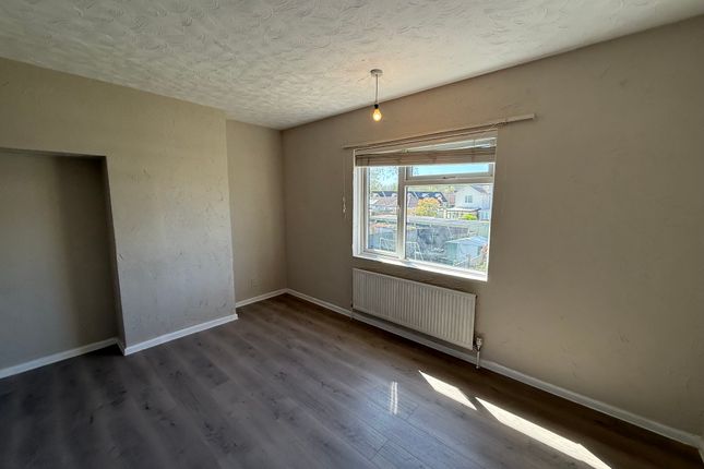 48, Octavia Road, Southampton photo 4