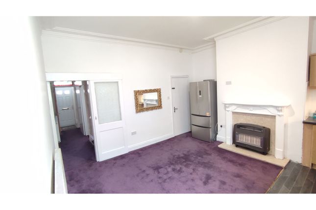 5, St. Margarets Place, Bradford photo 4