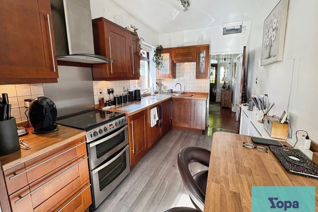 593, Trentham Road, Blurton, Stoke-on-trent photo 3
