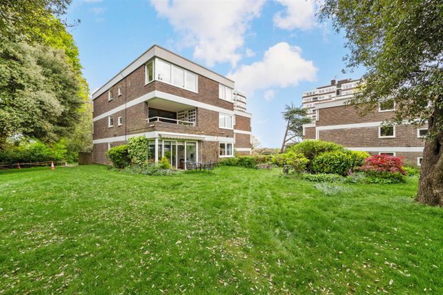 Thumbnail Flat for sale in Somerset Road, Wimbledon