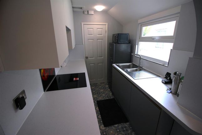 11, Leopold Street, Portsmouth photo 4