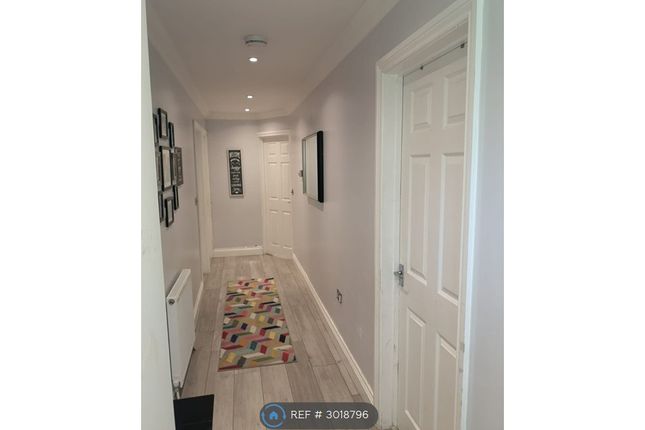 Flat A, Great Austins House Tilford Road, Farnham photo 5