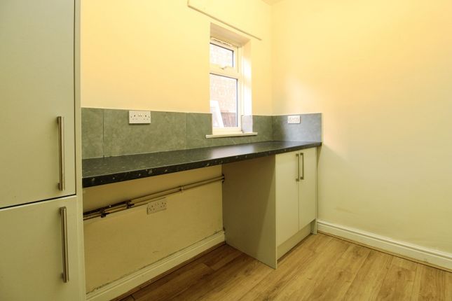 9, LEICESTER photo 5