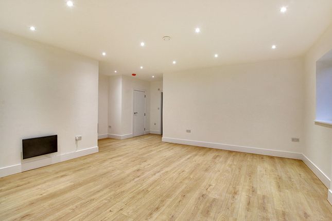 Flat 2, Bell Walk House Bell Walk, Uckfield photo 4
