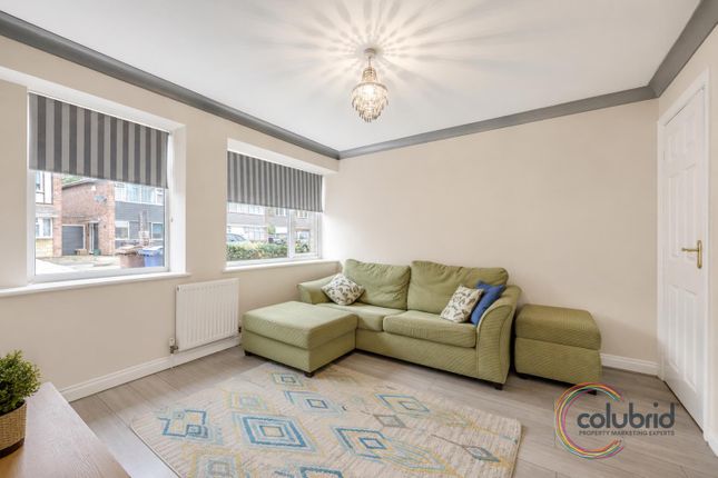 37, Rigby Gardens, Chadwell St Mary photo 2