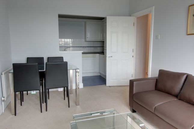 Thumbnail Flat to rent in Ormond House, Medway Street, Westminster SW1P,