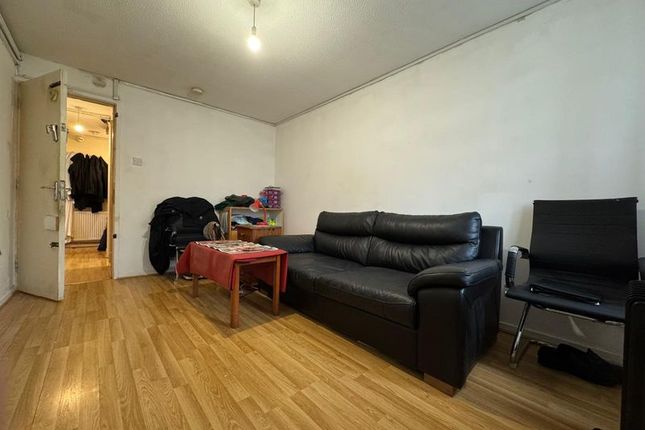 4 Holland Court, Biscot Road, Luton photo 3