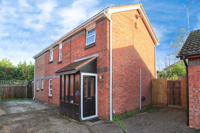 4-bed house on 32, Long Pasture, Peterborough, £300,000