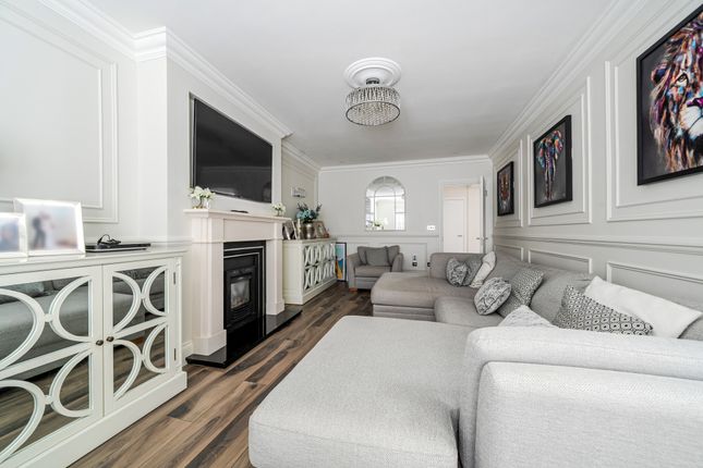 12, Burlington Rise, East Barnet photo 4