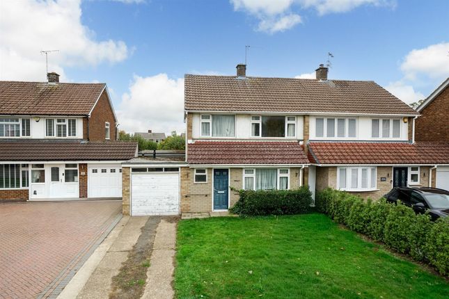3-bed other on 70, The Horseshoe, Leverstock Green, £550,000