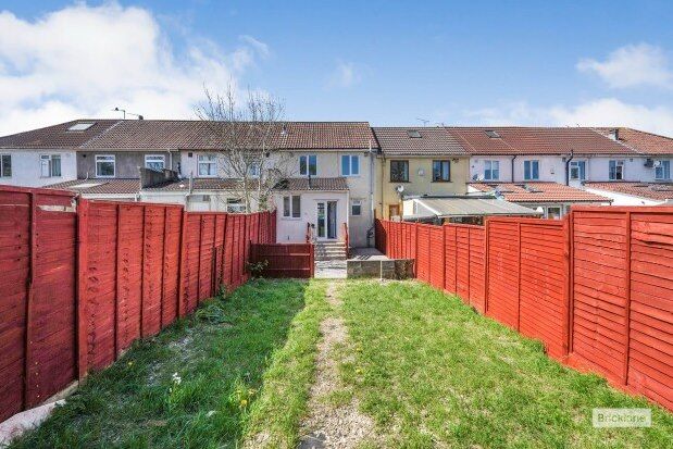 Terraced house to rent in Eighth Avenue, Bristol