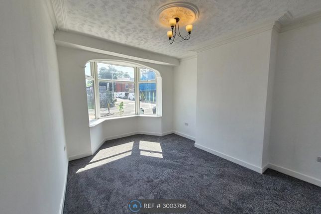 Bolton Road, Radcliffe, Manchester photo 4