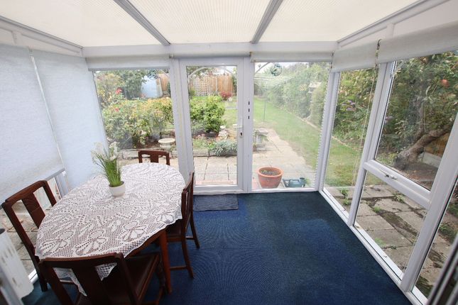 39 Park Boulevard, Holland-on-Sea photo 4