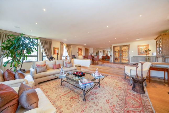 Thumbnail Flat to rent in Lower Terrace, London