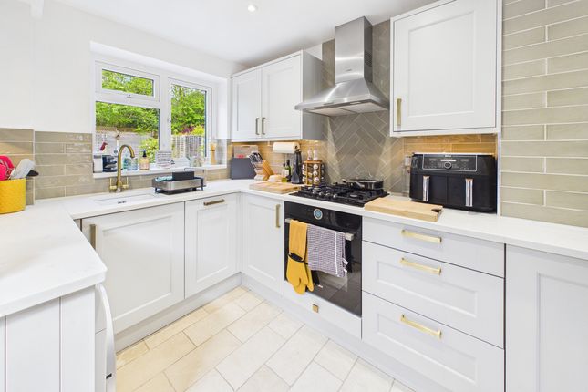 73, Ridge Lea, Hemel Hempstead photo 4