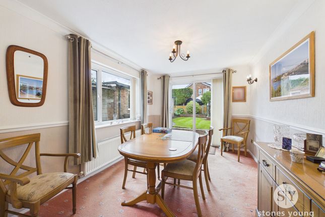 12 Elm Close, Blackburn photo 3