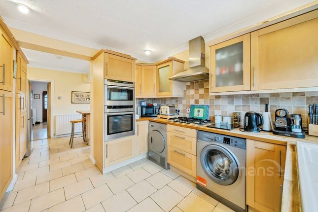 30, Brighton Road, Hampshire photo 4