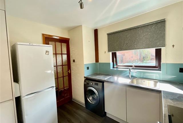 15, Lundwood Close Owlthorpe, Sheffield photo 4