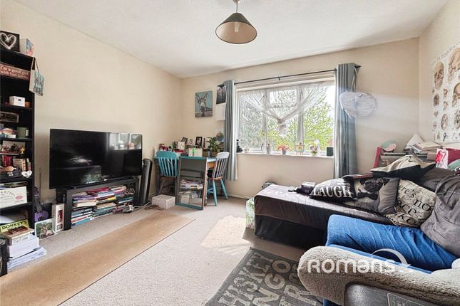 47, Blaire Park, Hampshire photo 2