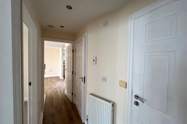 12, Watery Court, Merseyside photo 2