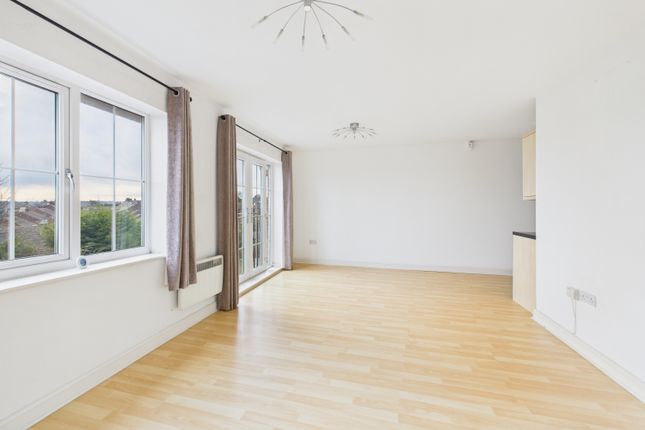 Flat 4, Valley House, 96 Woodhouse Road, Sheffield photo 3