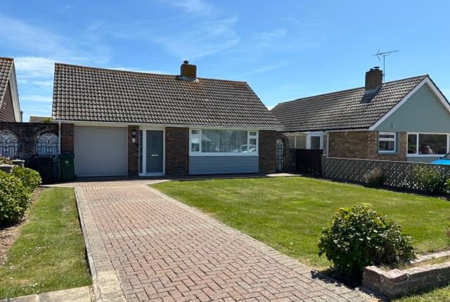 3-bed house on 19 Langton Close, Selsey, £395,000