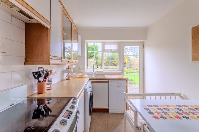 35 Willow Way, Kidlington photo 3