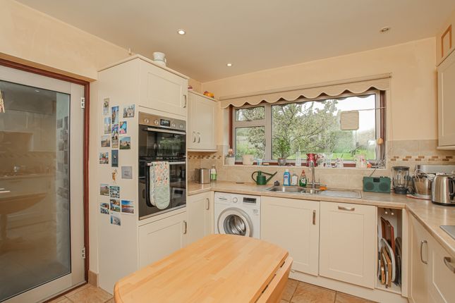 Detached house for sale in Hutchcomb Road, Oxford, Botley
