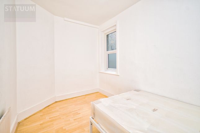 Flat A 169,, Mare Street, London photo 5