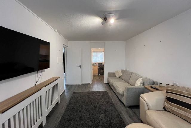 Haywood Court, Waltham Abbey photo 2