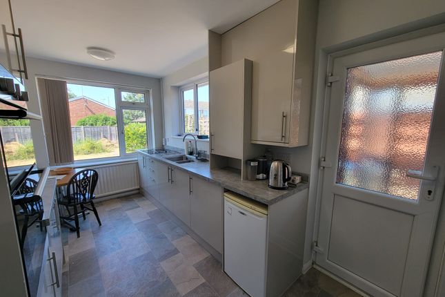 56, York Crescent, Claydon, Ipswich, Suffolk, IP6  photo 3